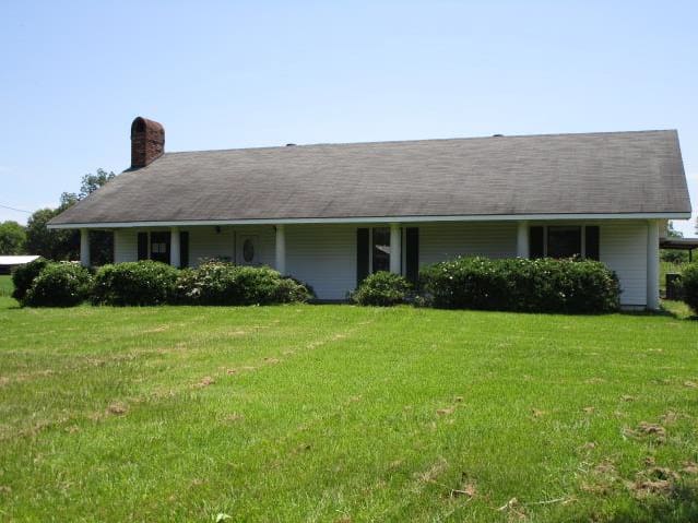 HUD Home — 1067 Cocoville Rd, Mansura, LA 71350 - photo 1