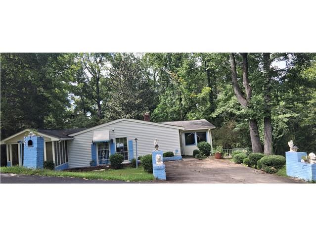 HUD Home — 606 20th St SW, Lanett, AL 36863 - photo 1