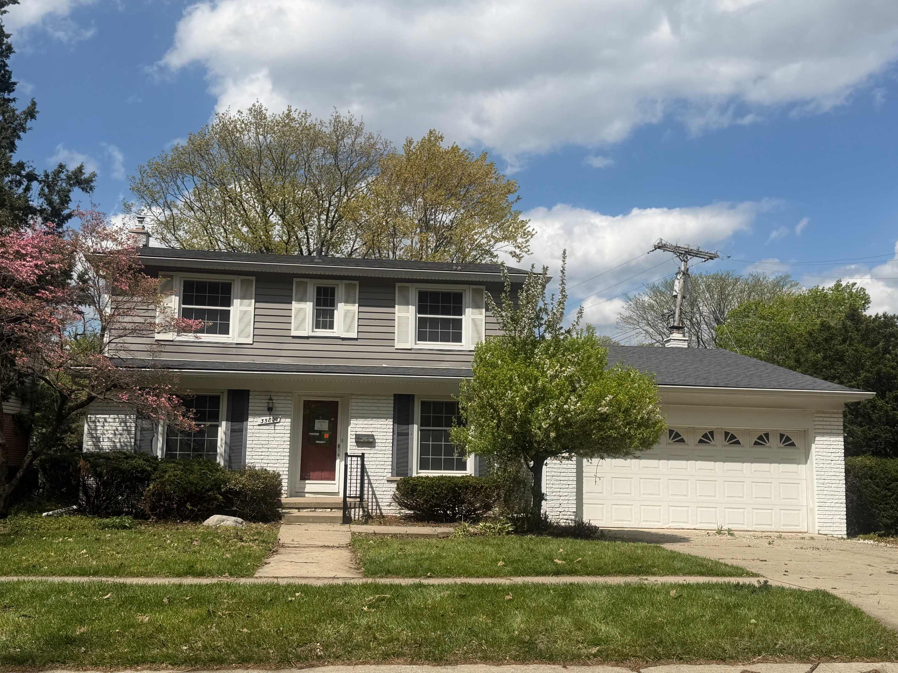 HUD Home — 35800 Lyndon St, Livonia, MI 48154 — photo 1