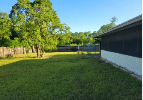 HUD Home — 1618 Givens Ct NW, Palm Bay, FL 32907 - photo 2