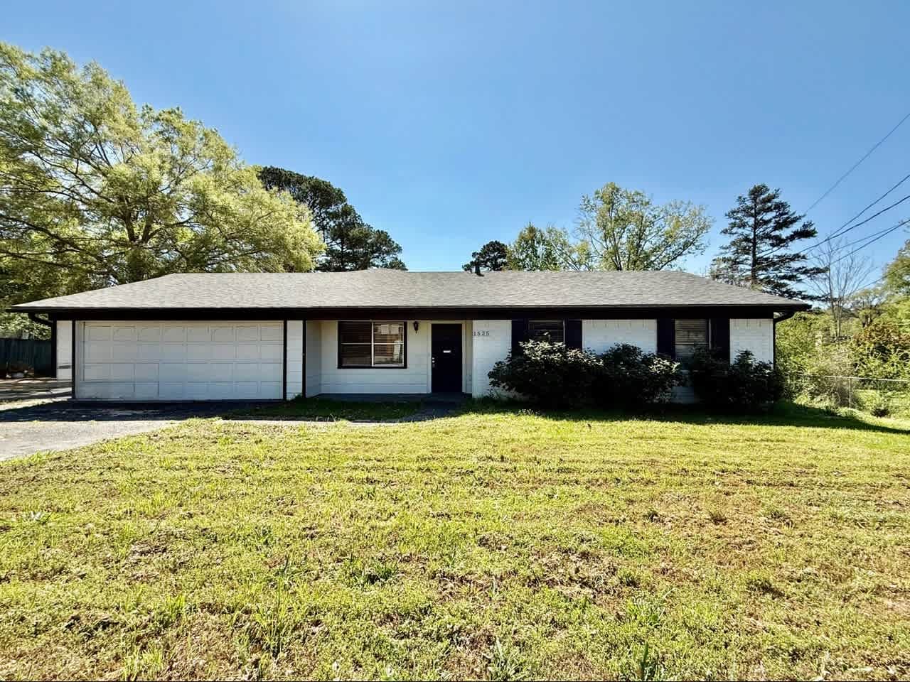 HUD Home — 1525 Duncan Dr, Henderson, TX 75654 — photo 1