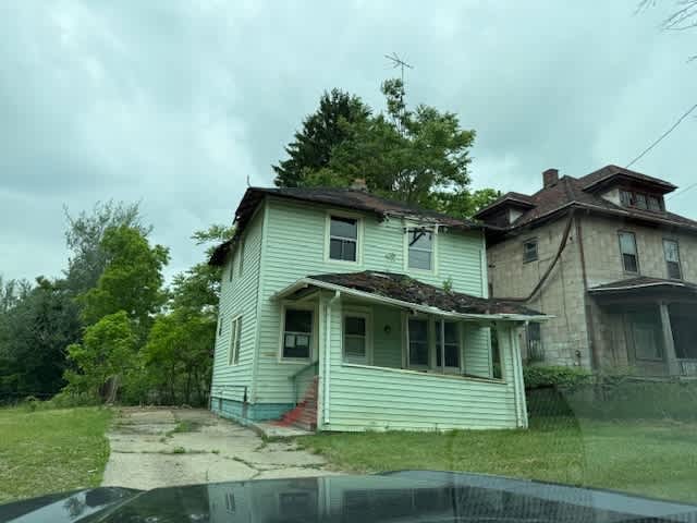 HUD Home — 420 E Dayton St, Flint, MI 48505 - photo 1