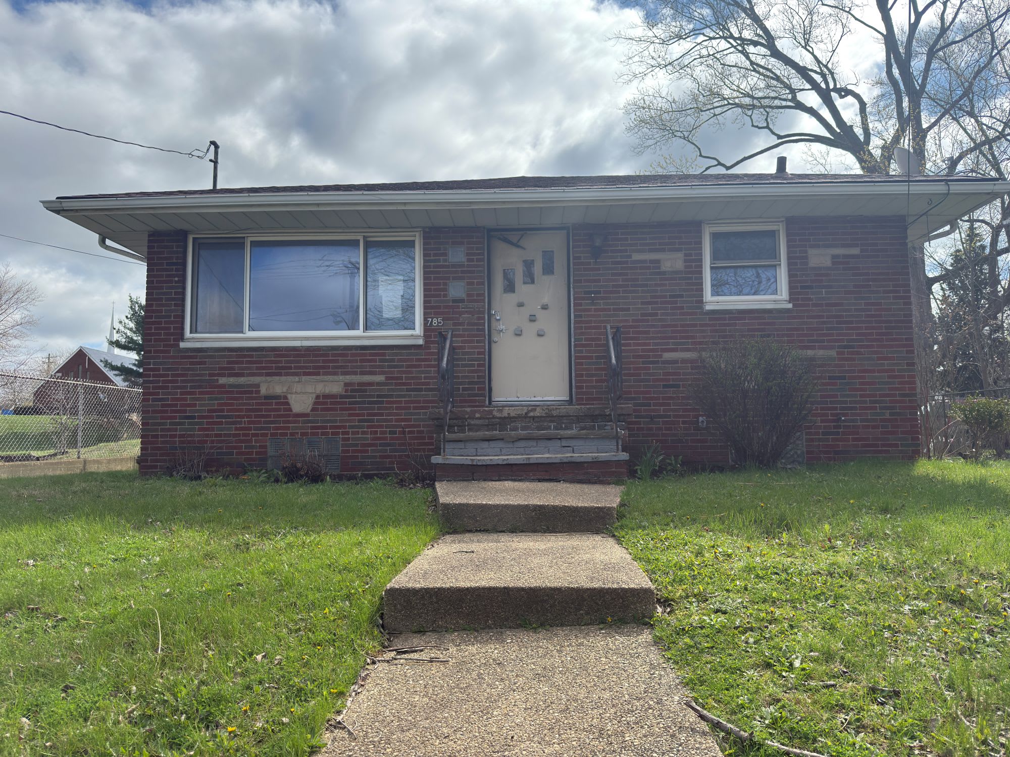 HUD Home — 785 Brittain Rd, Akron, OH 44305 — photo 1