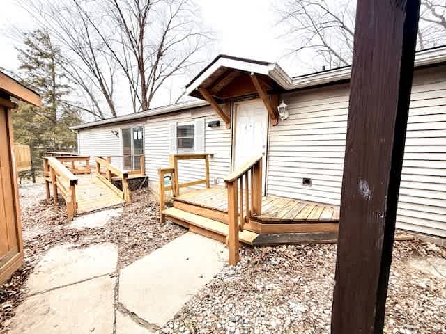 HUD Home — 11154 N Landing Rd, Monticello, IN 47960 — photo 1
