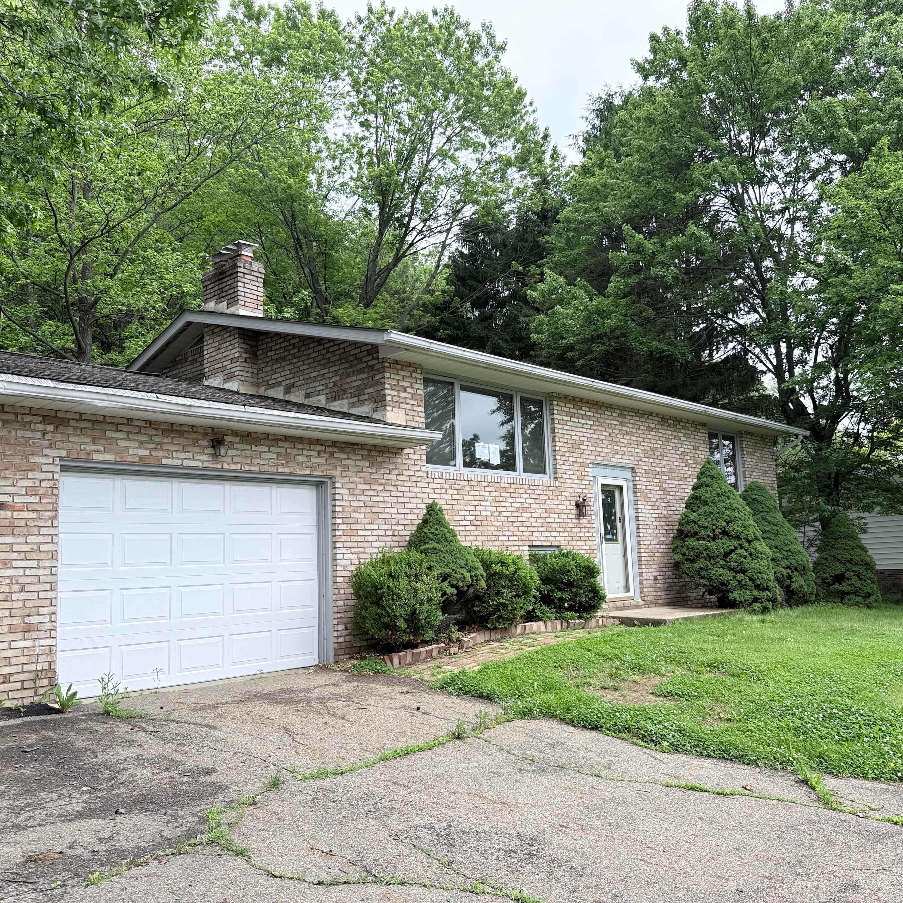 HUD Home — 210 Ridgewood Blvd, Minerva, OH 44657 - photo 1