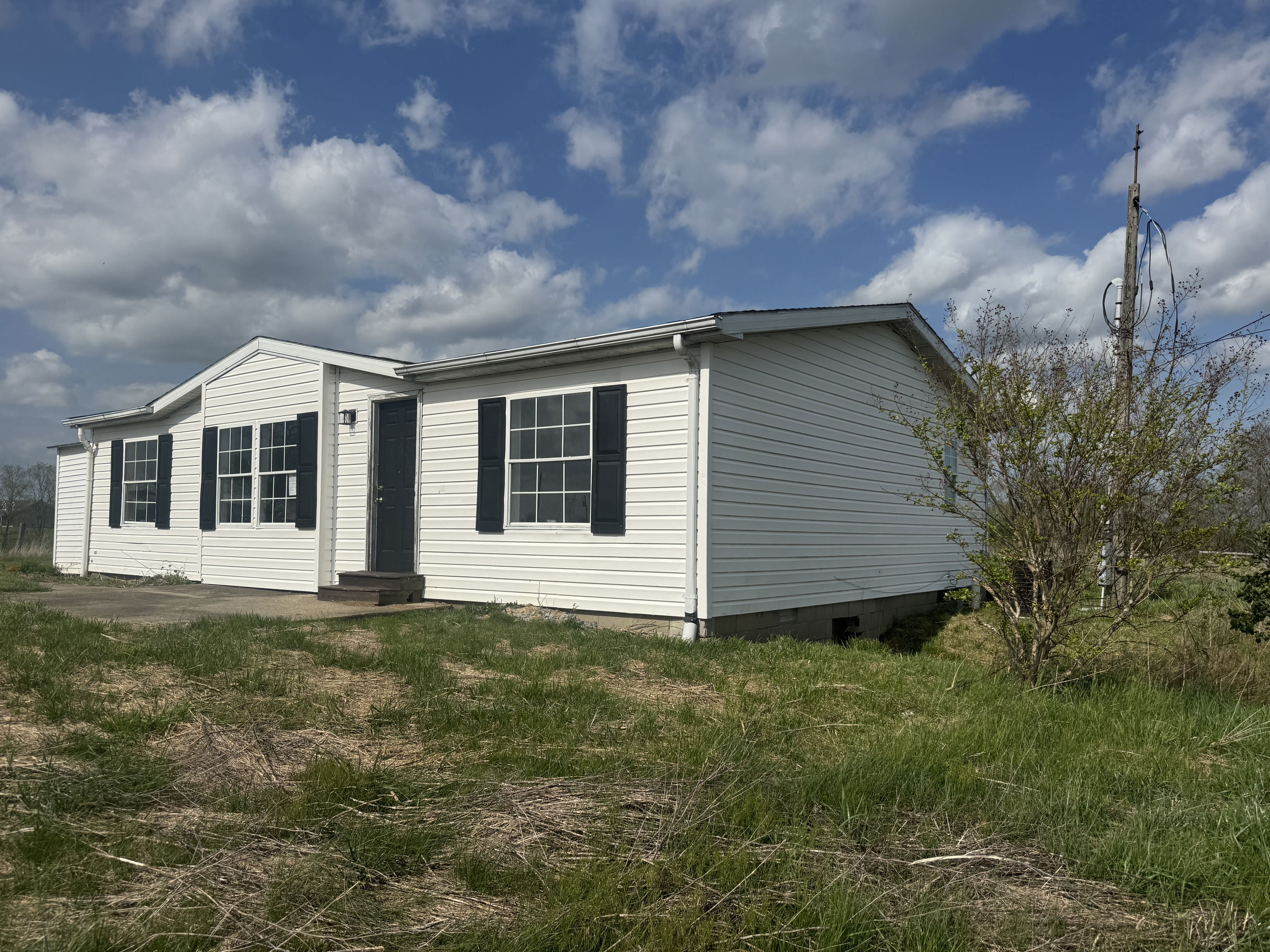 HUD Home — 2070 Squiresville Rd, Owenton, KY 40359 — photo 1