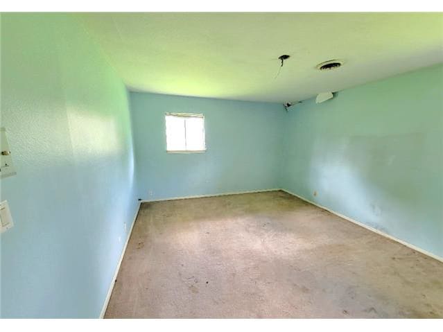 HUD Home — 419 Lee Ave, Jones Creek, TX 77541 - photo 4