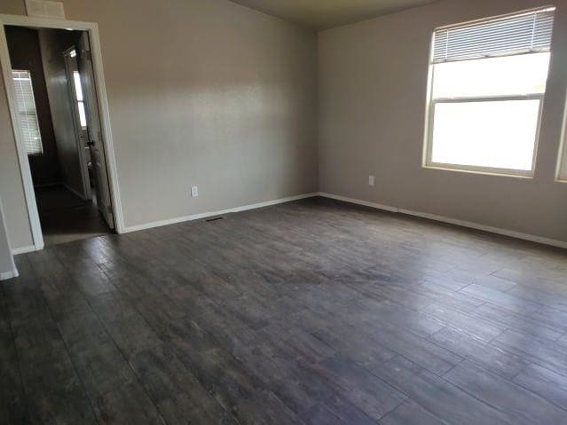 HUD Home — 407 N 375th Dr, Tonopah, AZ 85354 - photo 2