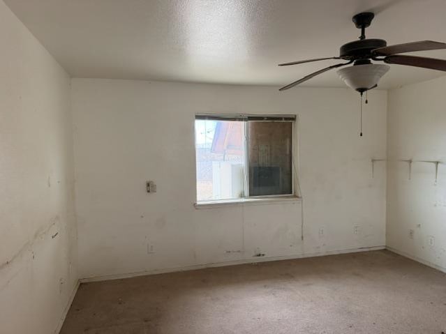 HUD Home — 3661 N Avra Rd, Golden Valley, AZ 86413 - photo 4