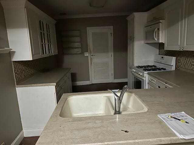 HUD Home — 2295 Central Dr, Beaumont, TX 77706 - photo 3