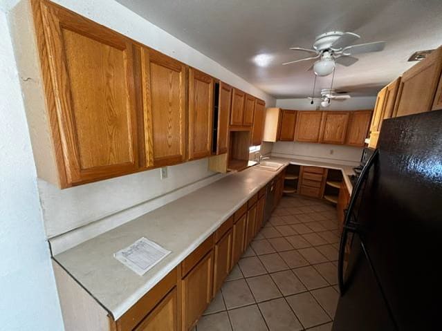 HUD Home — 1021 E Chanslor Way, Blythe, CA 92225 - photo 5