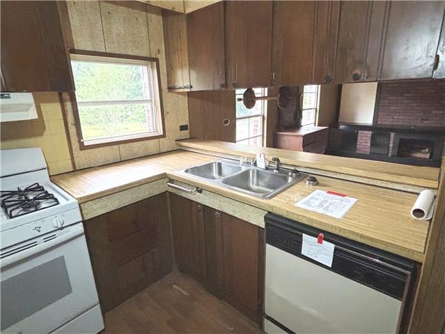 HUD Home — 303 Bon Air Rd, Childersburg, AL 35044 - photo 5