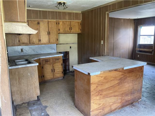 HUD Home — 4818 Franklin Dr, Corpus Christi, TX 78415 - photo 5