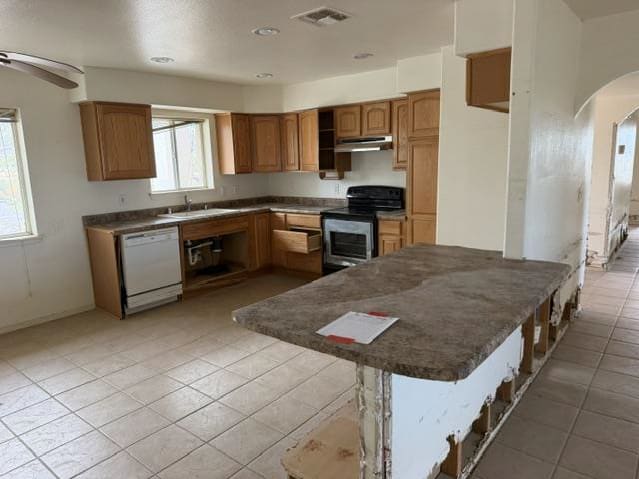 HUD Home — 3661 N Avra Rd, Golden Valley, AZ 86413 - photo 3