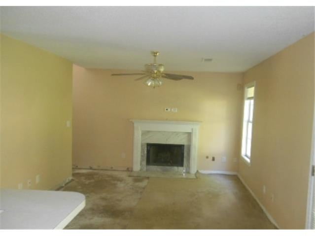 HUD Home — 429 Rosewood Cir, Jonesboro, GA 30238 - photo 5