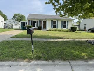 HUD Home — 29108 Riveroak Dr, Romulus, MI 48174 - photo 2
