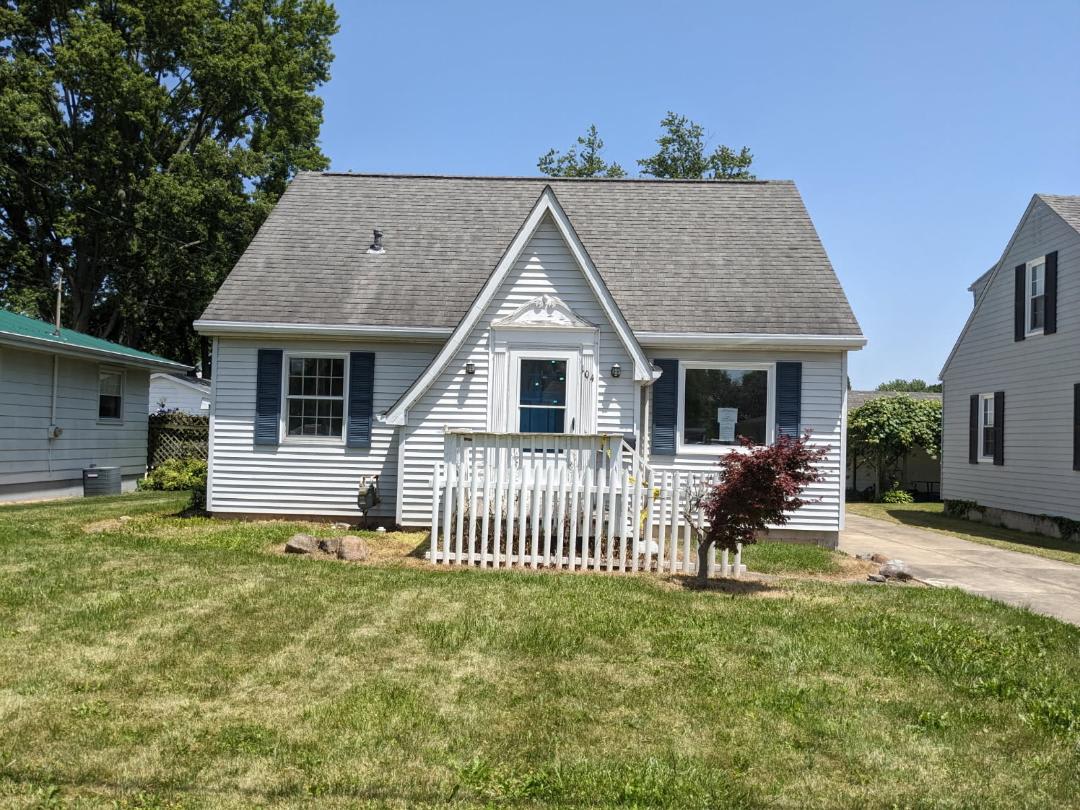 HUD Home — 104 Ohio St, Lodi, OH 44254 - photo 1