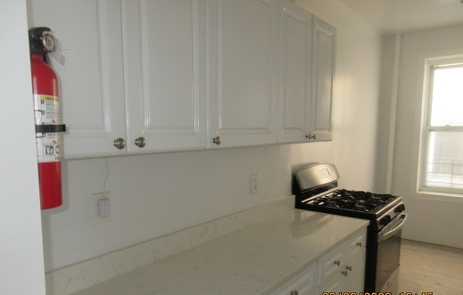 2081 Cruger Ave 4o, Bronx, NY 10462 - photo 5