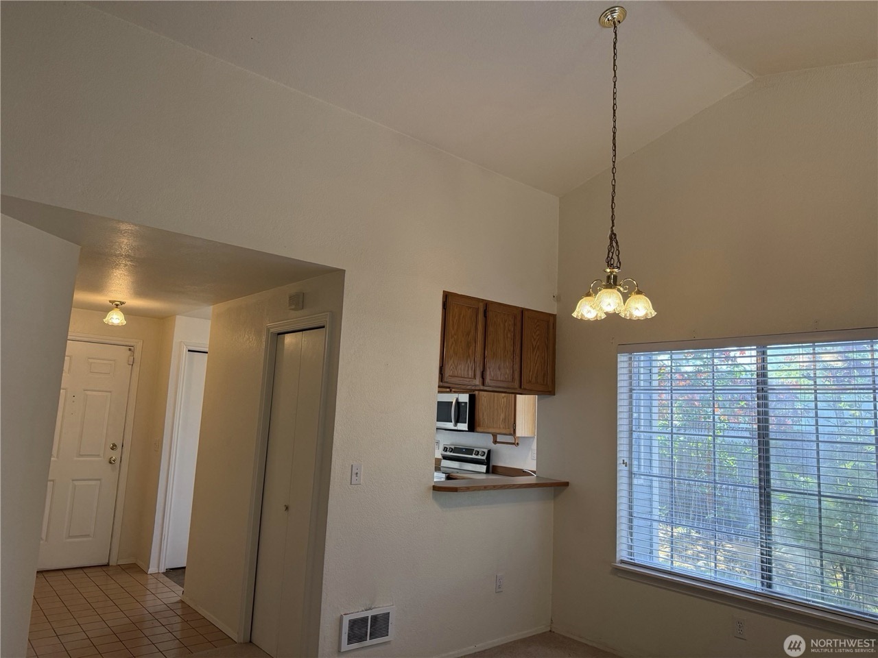 23960 58th Court S D1, Kent, WA 98032 - photo 4