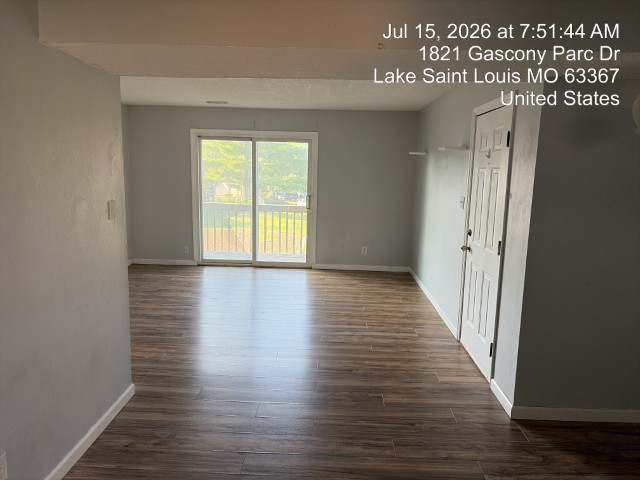 2012 Gascony Parc Dr Unit 2012, Lake Saint Louis, MO 63367 - photo 2