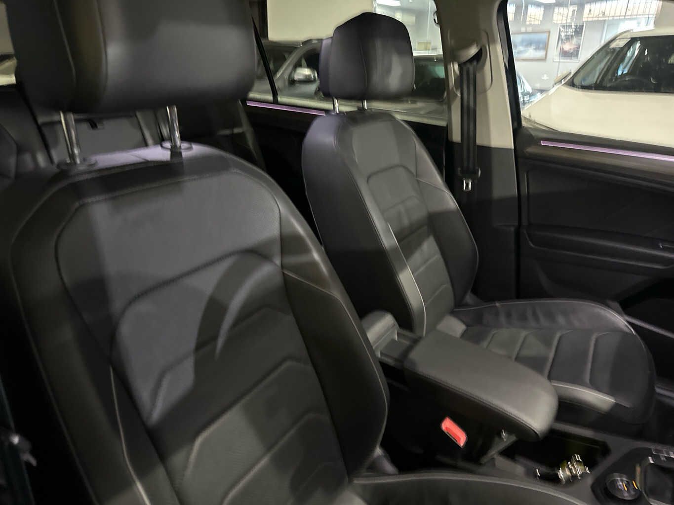 2024 Volkswagen Tiguan - photo 1