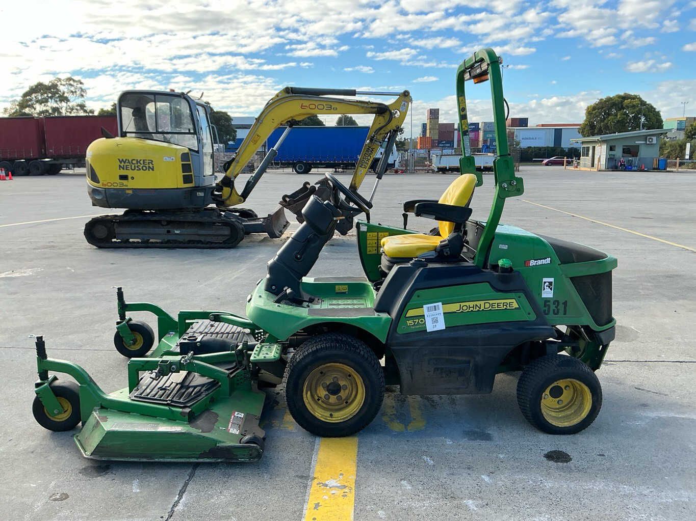 John Deere 1570 Terrain Cut - photo 1
