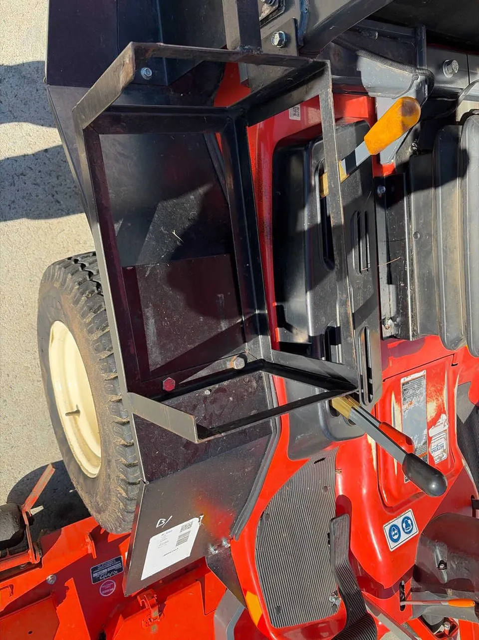 Kubota F3690-AU