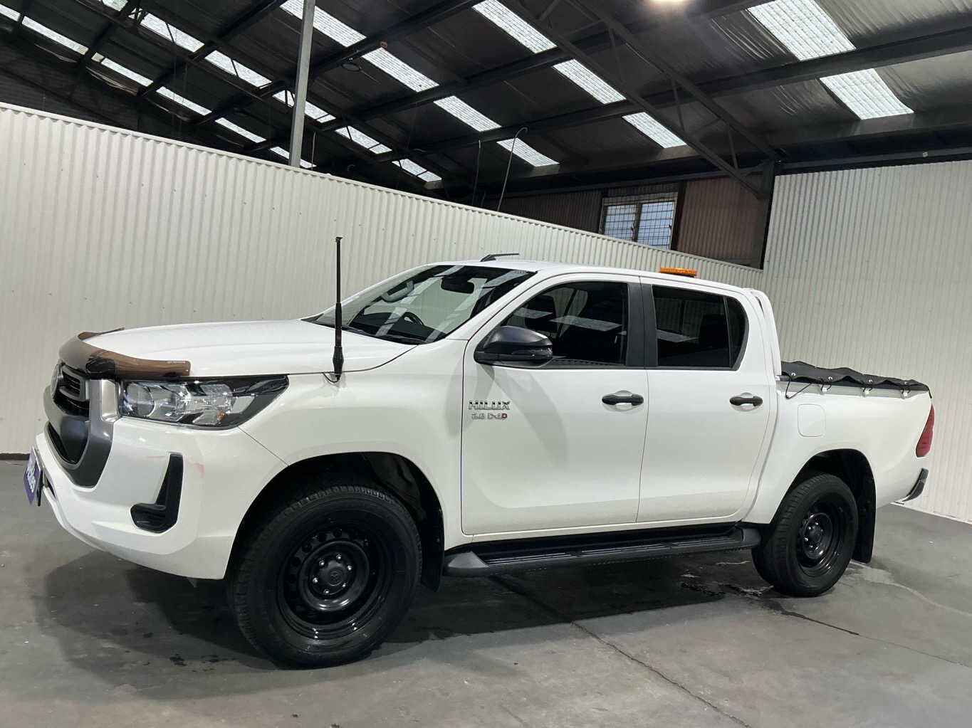 2021 Toyota Hilux - photo 1