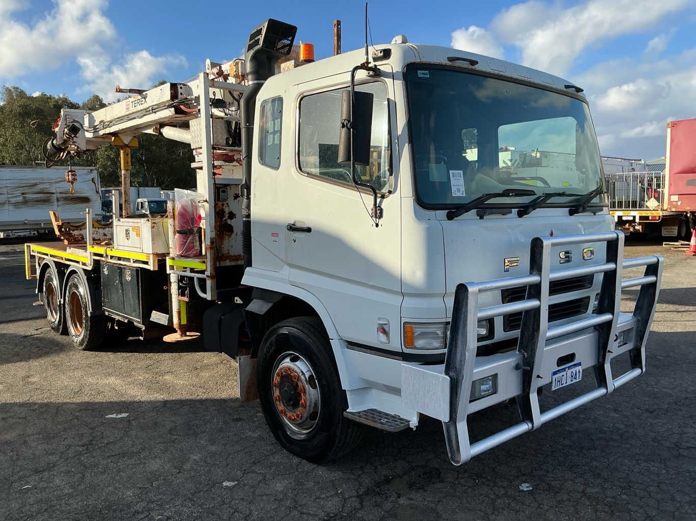 Mitsubishi Fuso FV500 - photo 1