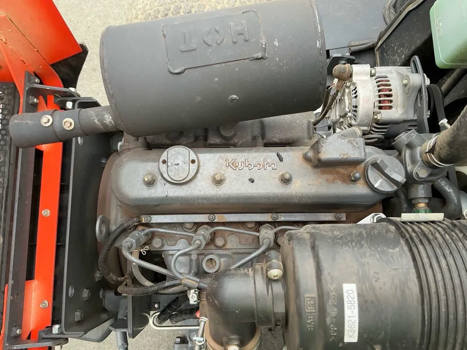 Kubota F3690-AU