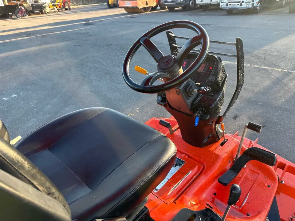 Kubota F3690-AU