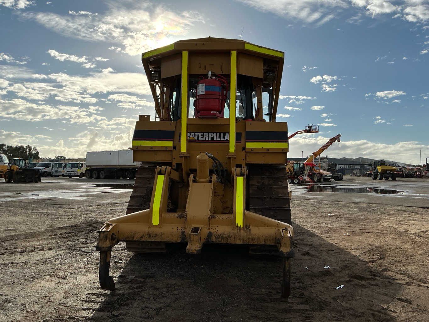 Caterpillar D6R XL Series 2 - photo 1