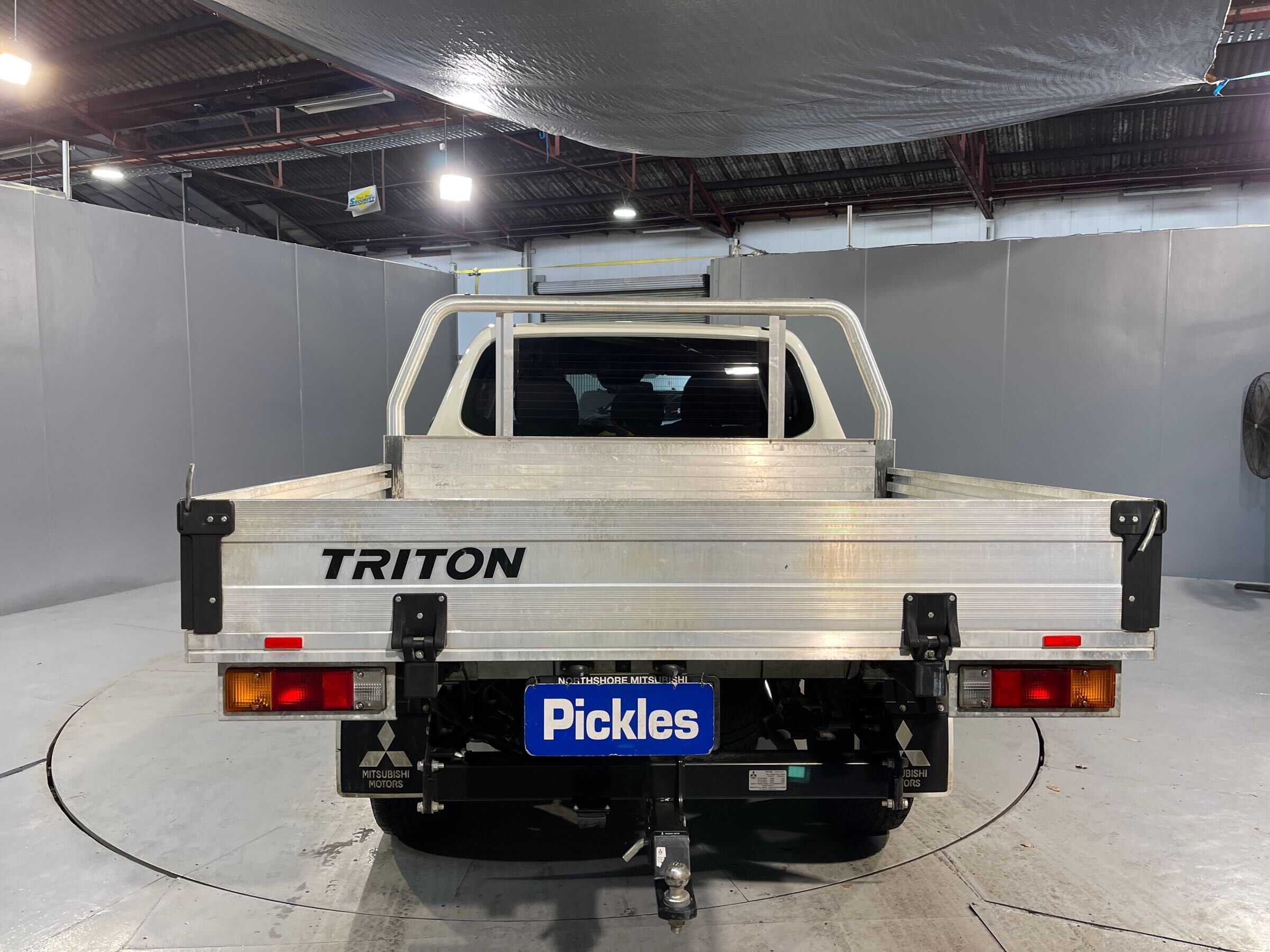 2023 Mitsubishi Triton - photo 1
