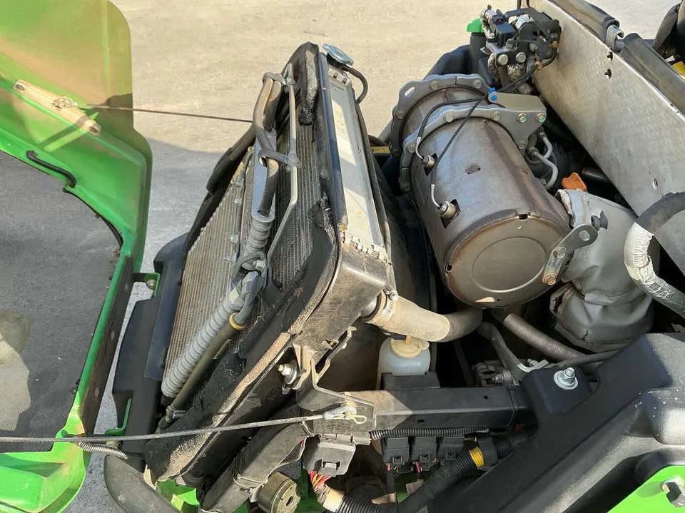 John Deere 1570 Terrain Cut