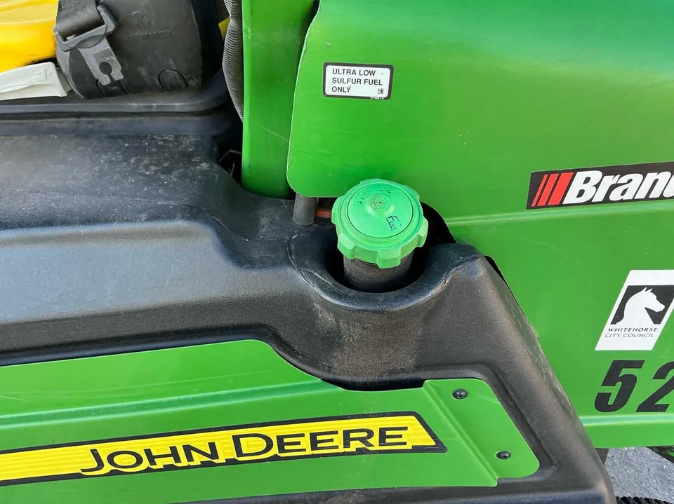 John Deere 1570 Terrain Cut