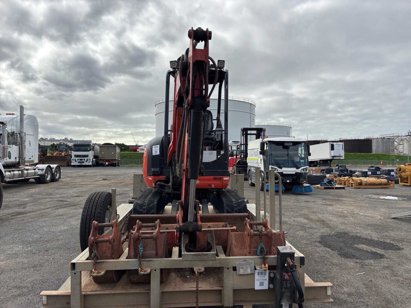 Kubota U27-4 - photo 1