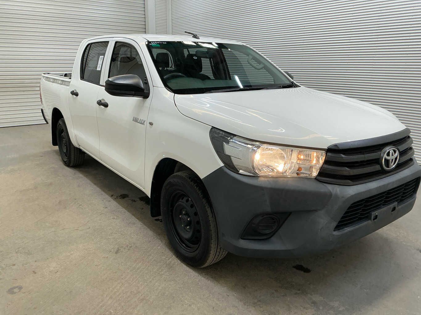2019 Toyota Hilux - photo 1