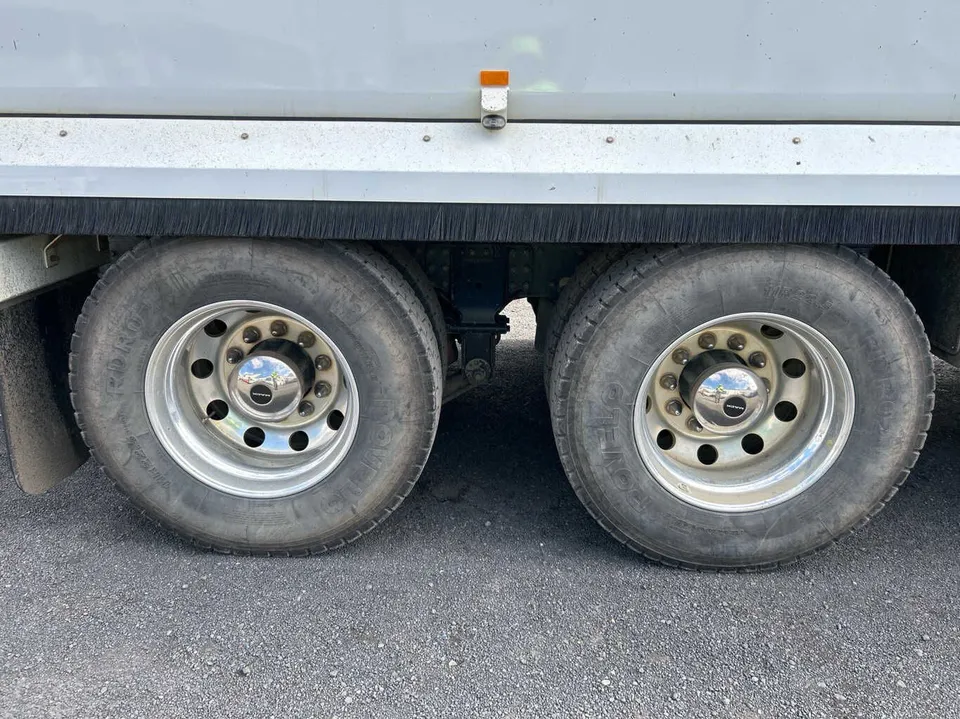Mack CMMR Granite