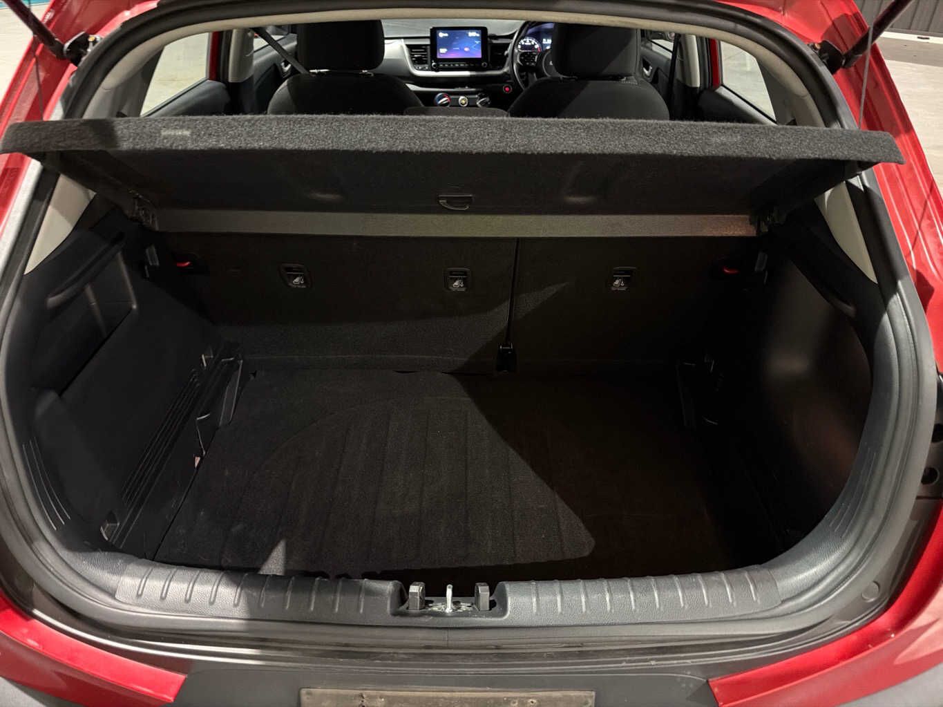 2021 Kia Stonic - photo 1