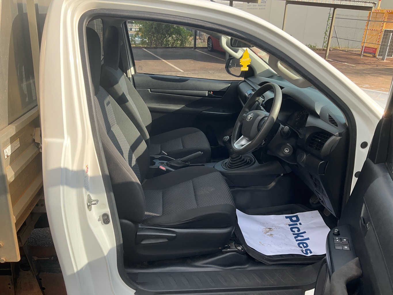 2017 Toyota Hilux - photo 1