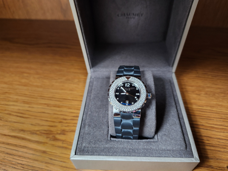 LADIES CHAUMET WATCH — photo 1