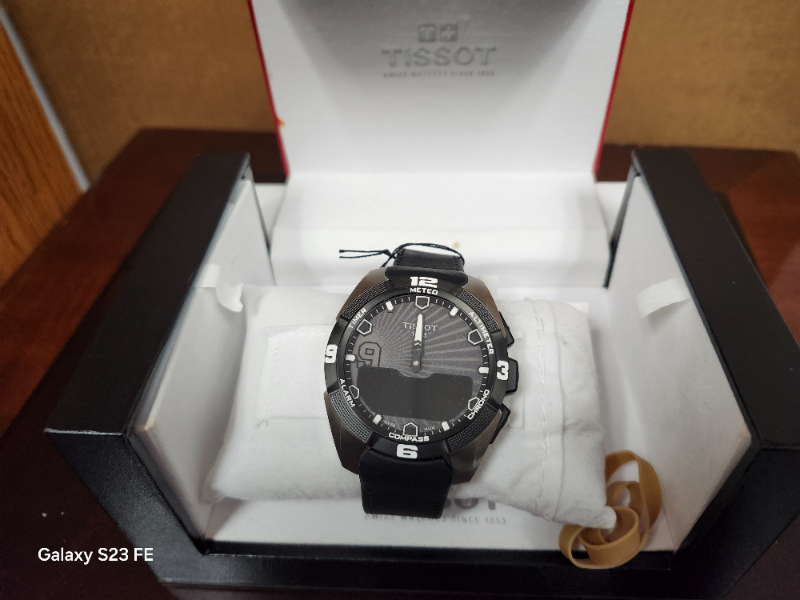 TISSOT WATCH — photo 1