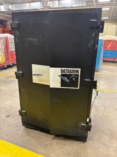 SAFE EQUIPMENT — photo 1