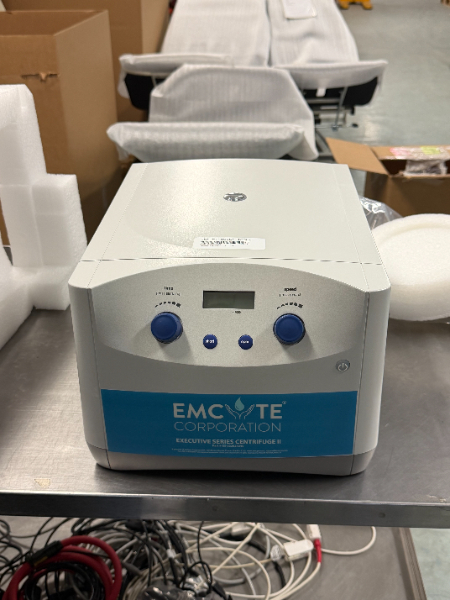 CENTRIFUGE — photo 1