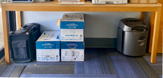 Office Table — photo 1