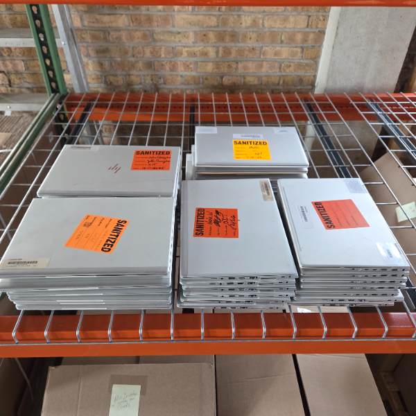 HP Laptops — photo 1
