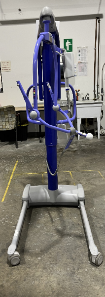 PATIENT LIFT — photo 1