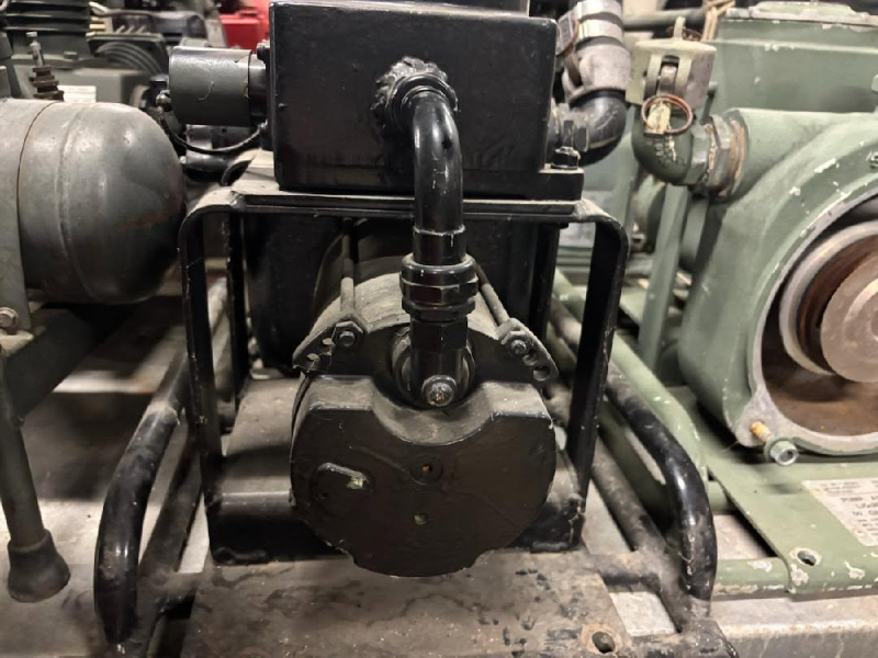 WATER PUMP — photo 1