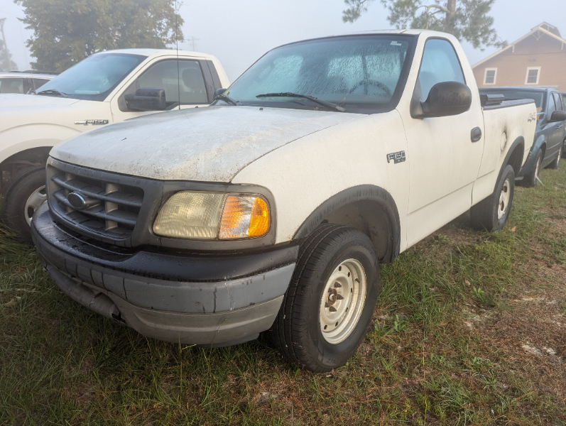 2003 Ford F-150 — photo 1