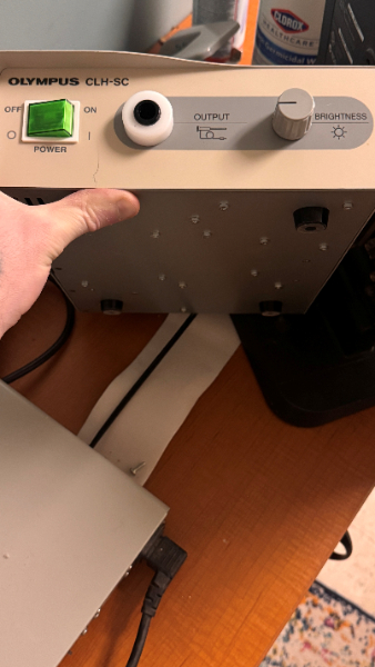 HALOGEN LIGHT SOURCE — photo 1